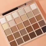 A117 Pigmented cheap eyeshadow palette private label 30 color nude eyeshadow palette custom eye shadow private label
